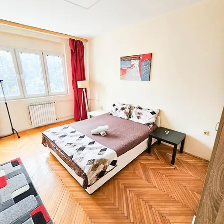 Mother Teresa Appartement